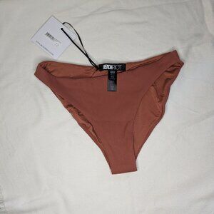 Beach Riot Ribbed Bikini Bottom in Rust (Medium)